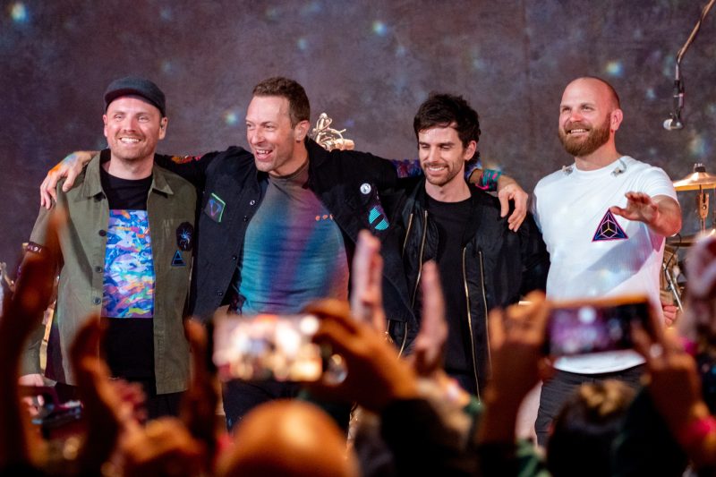 Alpha Pod: Seu Jorge revela como foi conviver com o Coldplay em turnê da banda no Brasil - Galeria 1 - Imagem 1