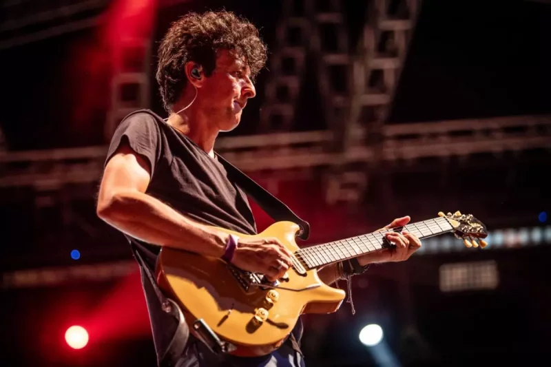 Raphael Galcer revisita 20 anos de carreira em apresentação no projeto Terças Sonoras - Galeria 1 - Imagem 1