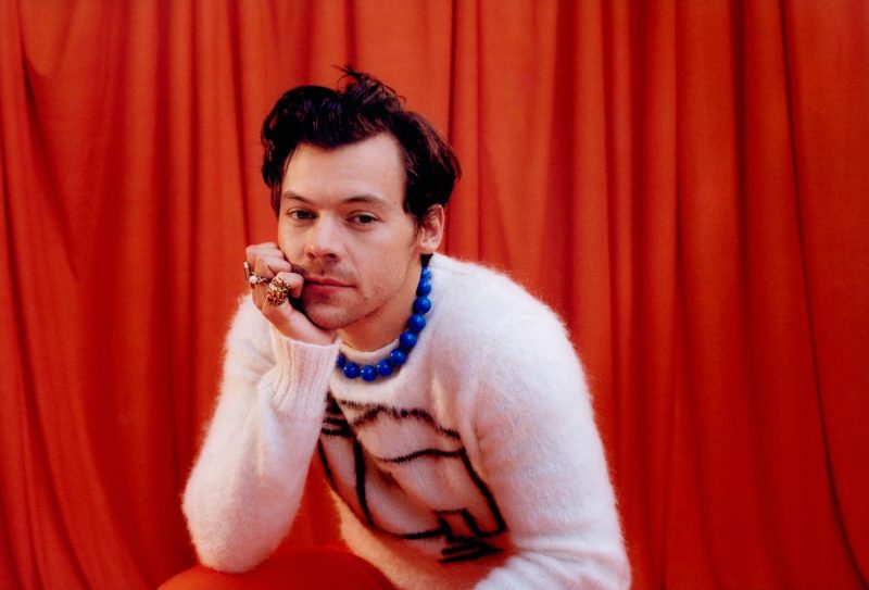 Harry Styles assiste ao anúncio de novo Papa - Galeria 1 - Imagem 2