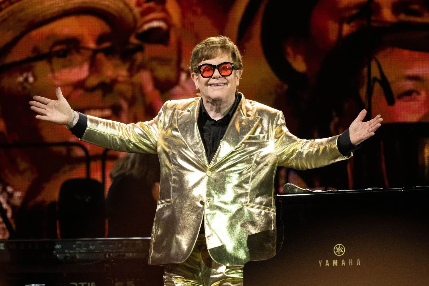 Fórmula 1 anuncia noite inesquecível com retorno de Elton John aos palcos
