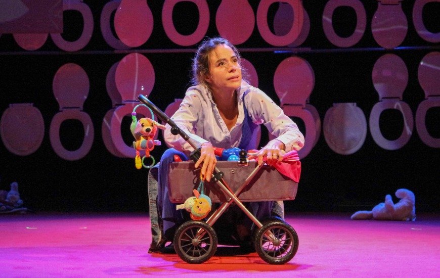 (Resultado) Concorra a ingressos para o espetáculo ‘Mãe Fora da Caixa’ com Miá Mello