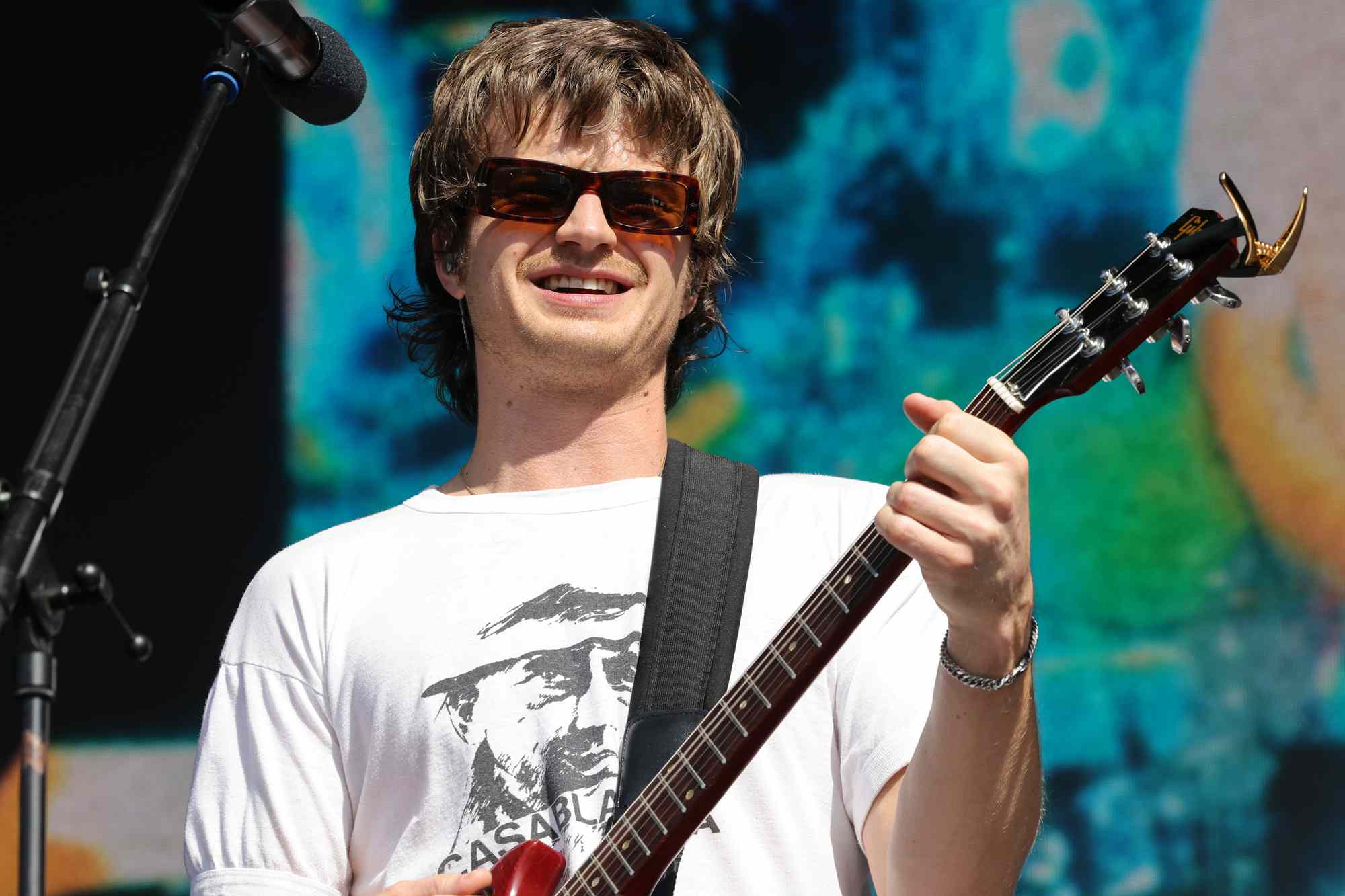 “Stranger Things”: música de Djo ganha força nas paradas e vira destaque entre fãs