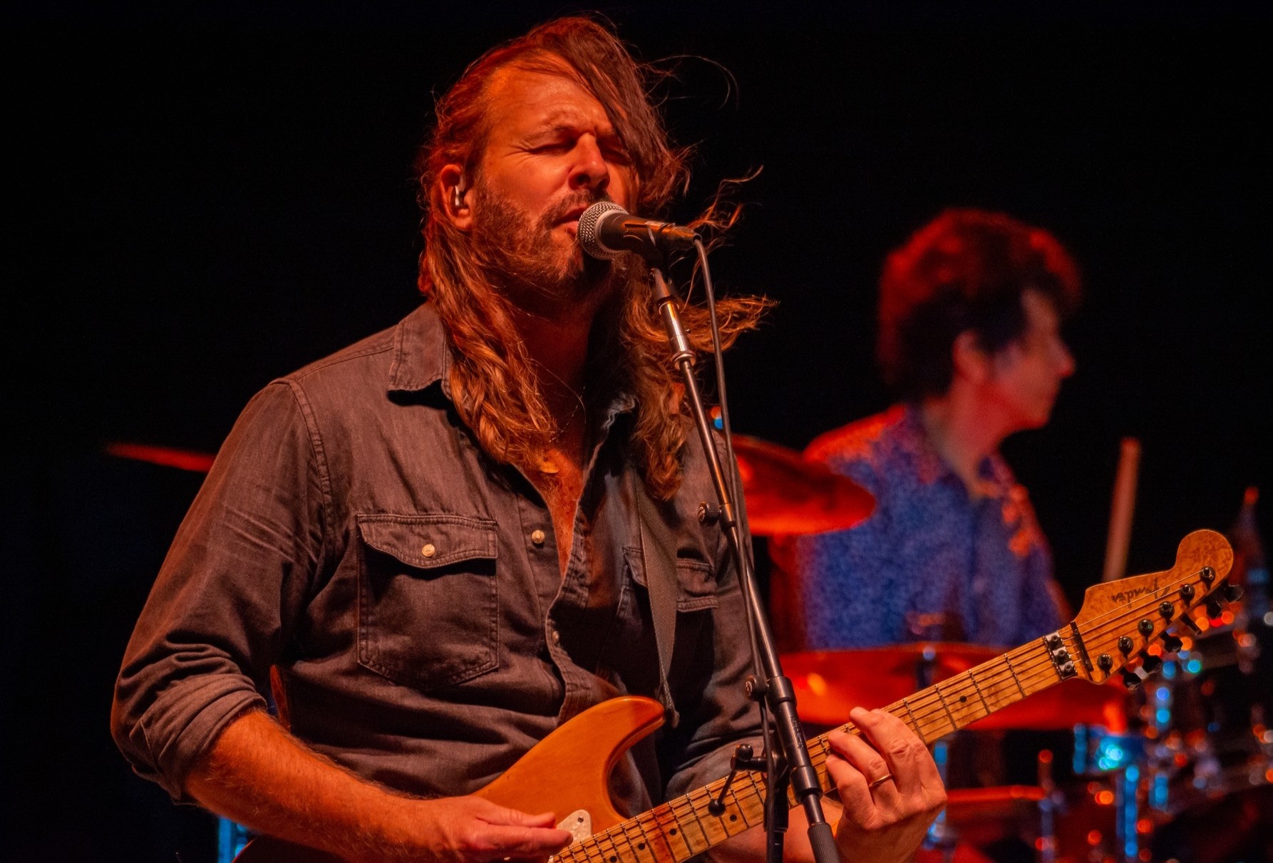 Dia do Guitarrista: Conheça Kurt Griffey da banda Revisiting Creedence