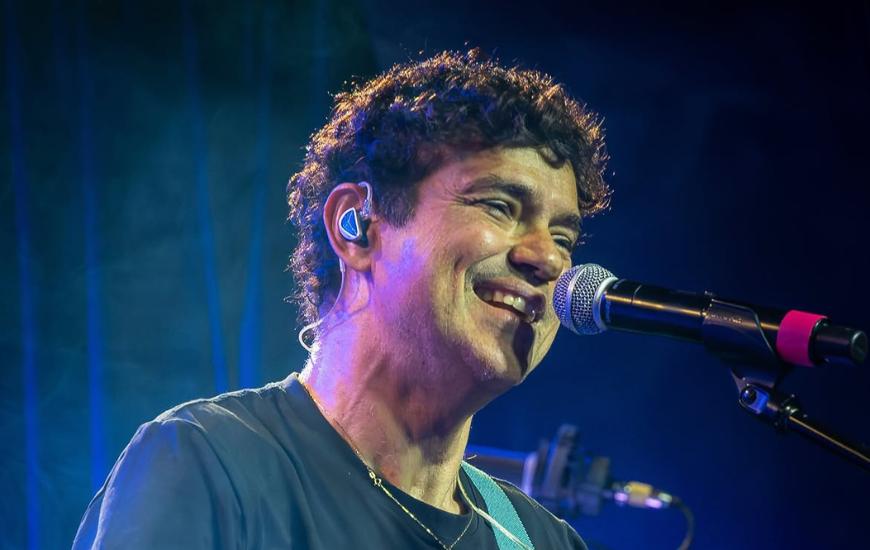 Parceria com Ronaldinho e dueto com Ivete: confira curiosidades sobre Jorge Vercillo