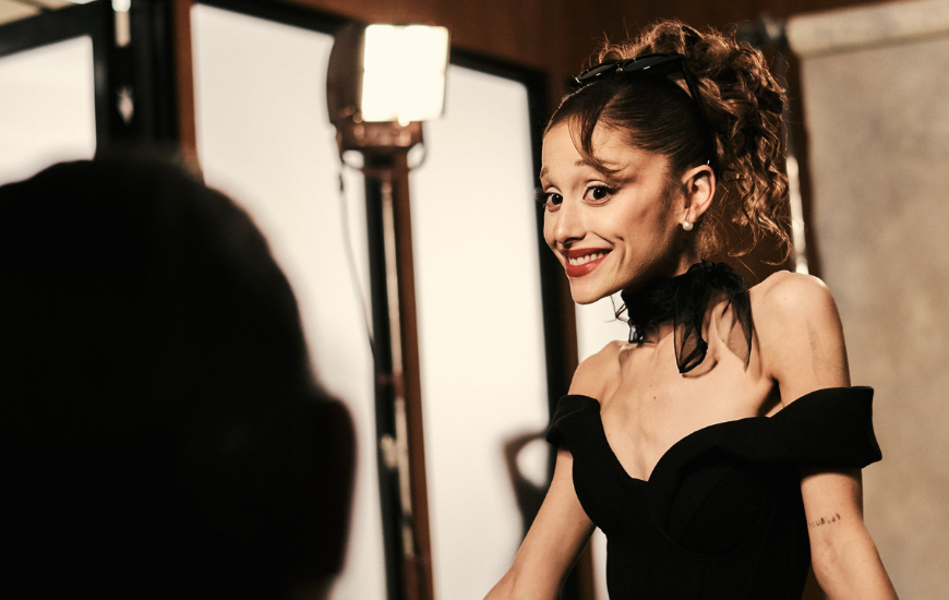 Ariana Grande anuncia pausa na carreira após comentários sobre aparência