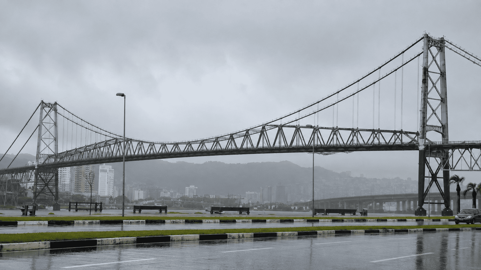 Cinco músicas para ouvir em um dia chuvoso em Florianópolis