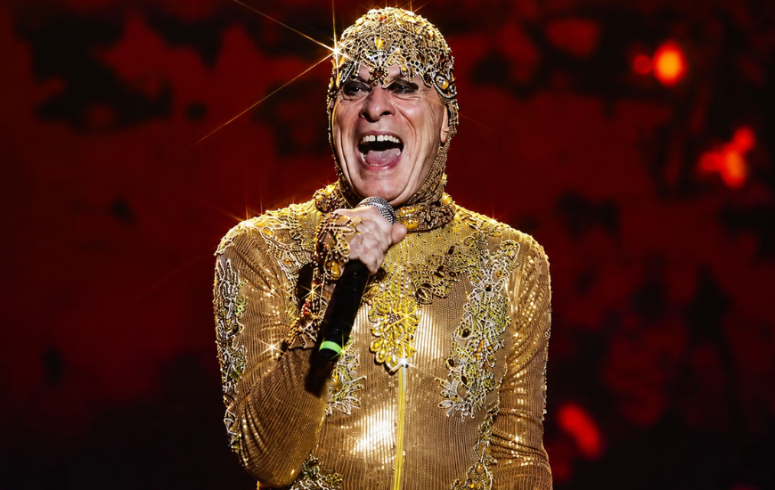 Ney Matogrosso completa 85 anos; relembre cinco performances marcantes do cantor