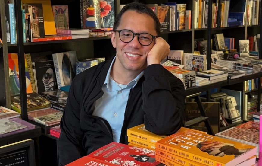 Ponte de Palavras: Florianópolis recebe encontro literário inédito com Itamar Vieira Junior, Agualusa e mais de 50 convidados